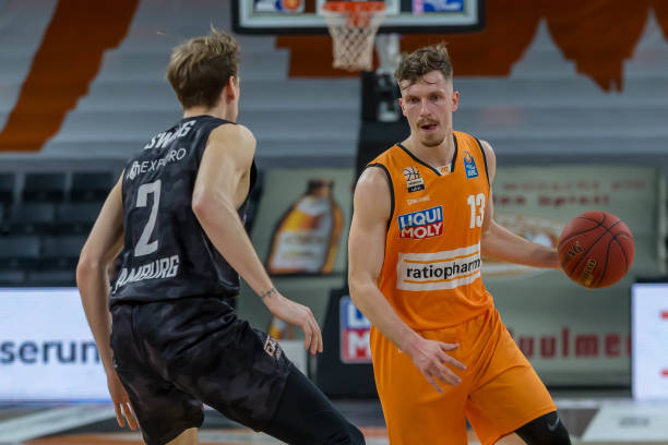 纷为哈蒙送 纷为哈蒙送