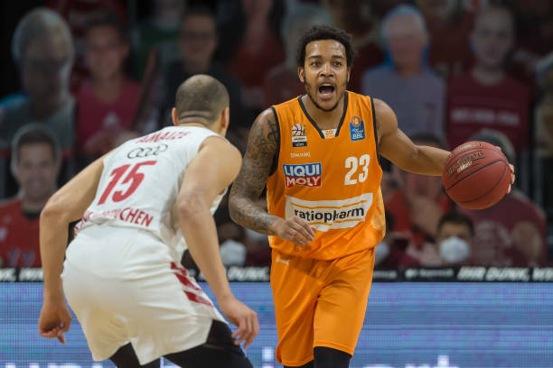 业足球的舞 业足球的舞