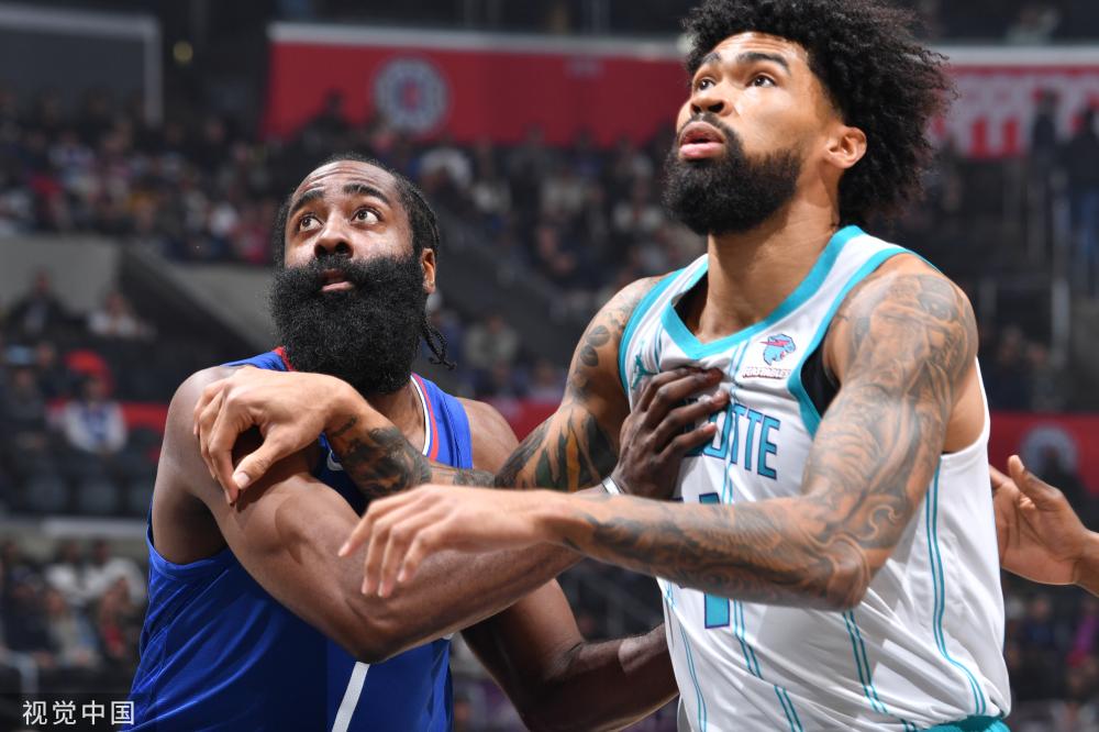 随着比赛的 随着比赛的