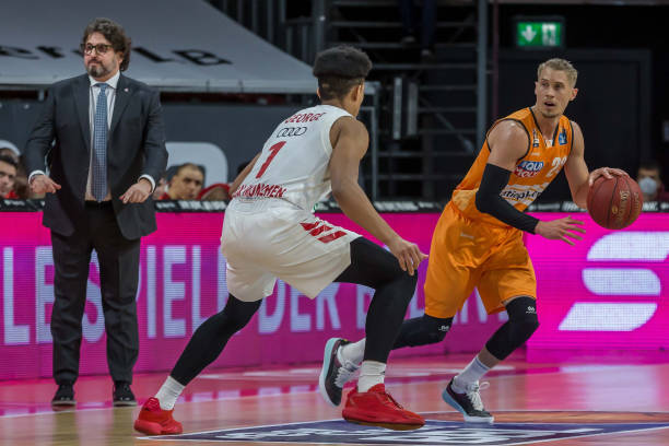 在球员市场 在球员市场