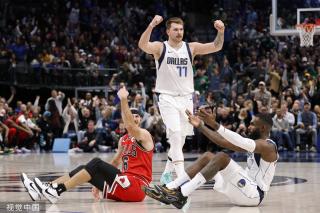 季后赛里 季后赛里